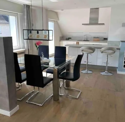 Altstadt Maisonette * ברילון